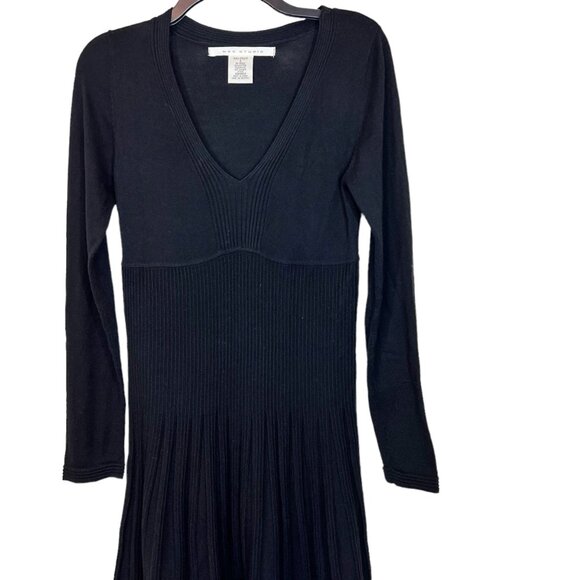 Max Studio Sweater Dress S Black Textured Long Sleeve Pleated Mini Size Small - Picture 6 of 9
